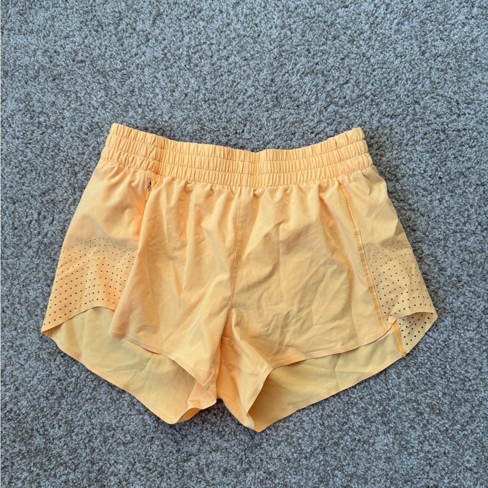 FABLETICS HUSTLE 3” SHORTS